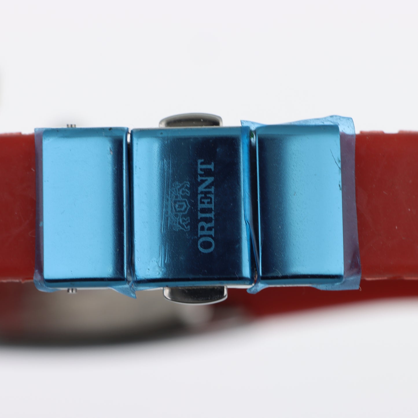 Orologio Orient Lady Bangle Red - Cassa Avvolgente Silver con Quadrante Madreperla e Cinturino Rosso