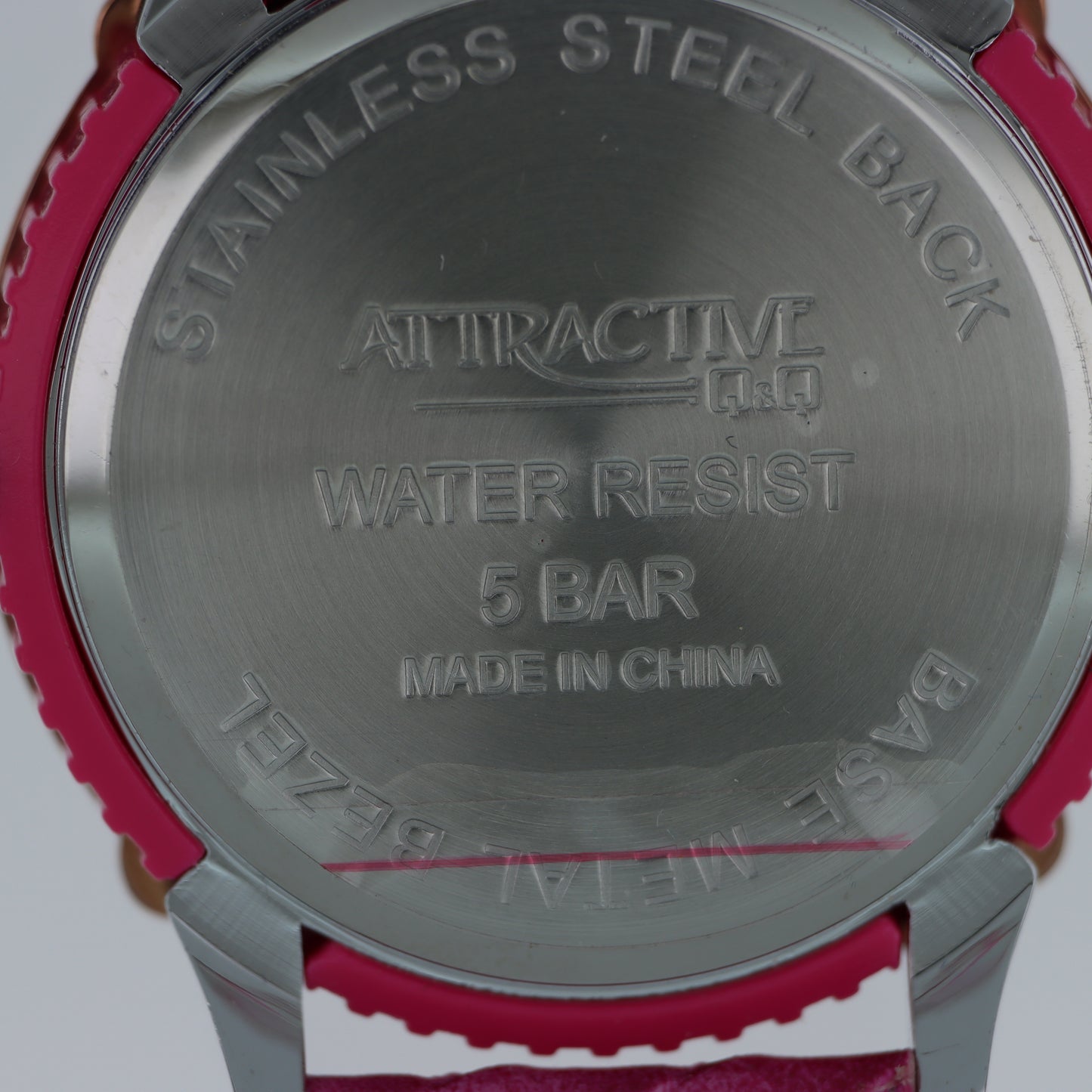 Q&Q Attractive – Orologio Donna Rosa Fucsia Ion Plated Madreperla 5 Bar