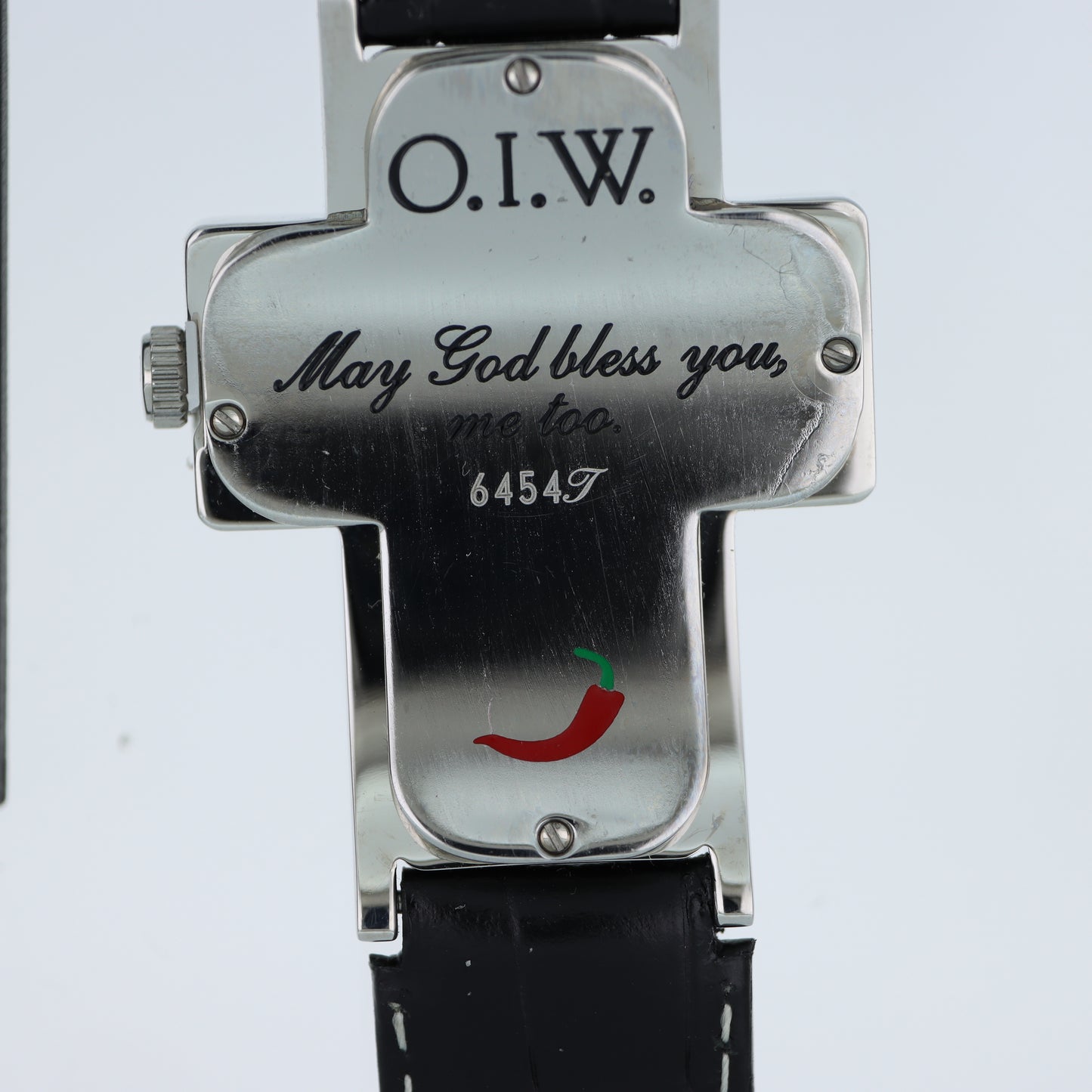 O.I.W. Cross – Orologio Unisex Cassa a Croce Quadrante Bianco Cinturino Pelle Nera