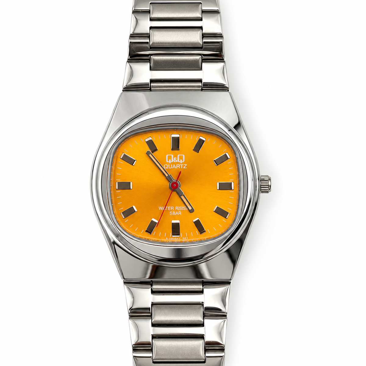 Orologio Q&Q al quarzo con quadrante arancione e bracciale argentato