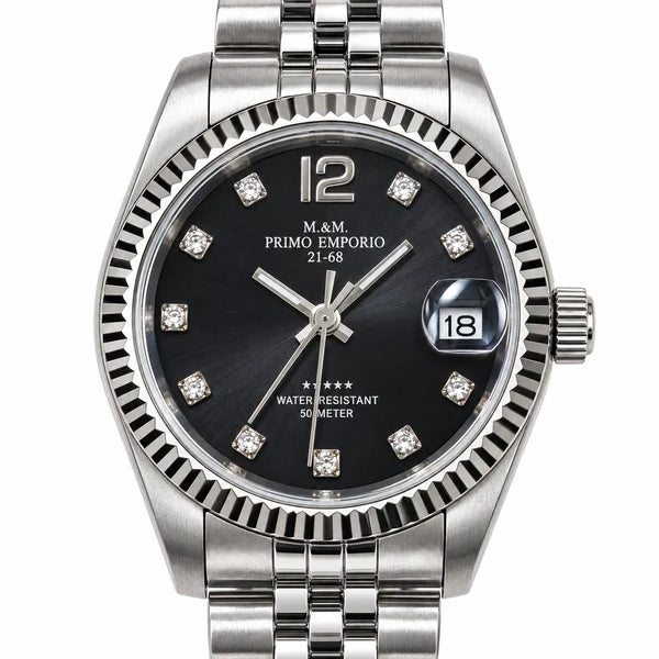 M&M Primo Emporio 21-68 – Orologio unisex con lunetta zigrinata, indici luminosi e datario | Blu, Nero e Bianco