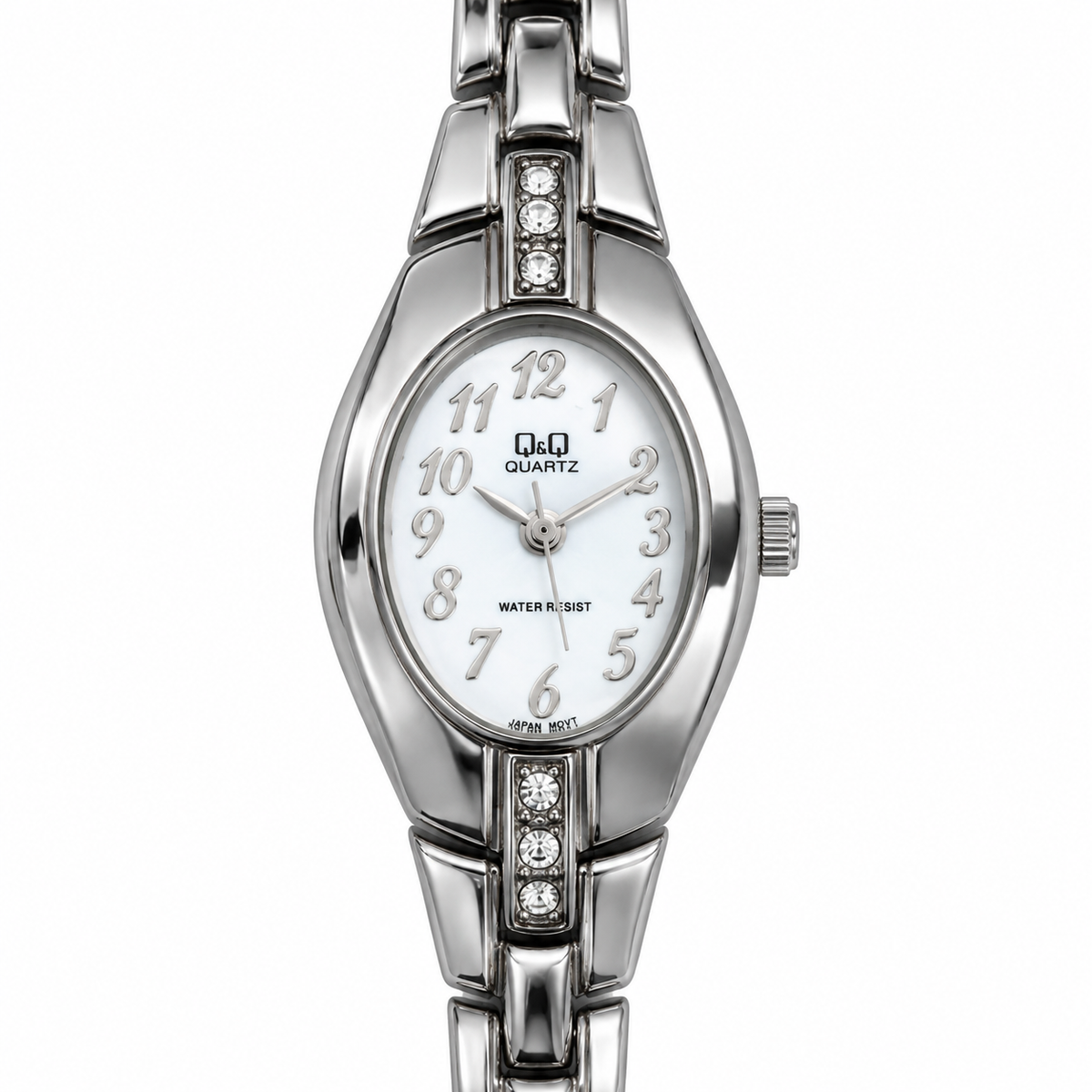 Orologio donna argentato con quadrante ovale chiaro e dettagli luminosi sul bracciale