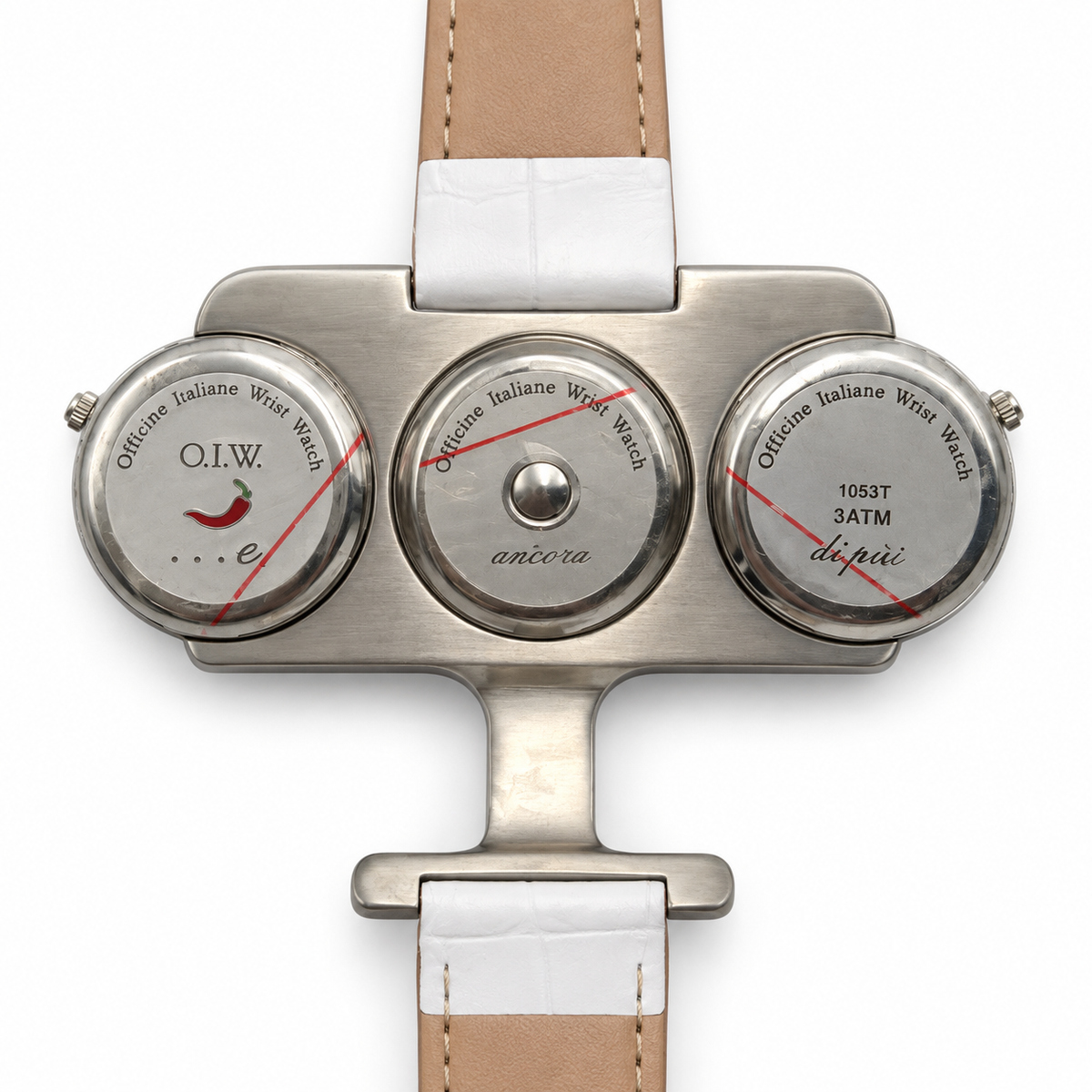 Orologio O.I.W. 1053T a tre quadranti con dettagli luminosi e cinturino bianco