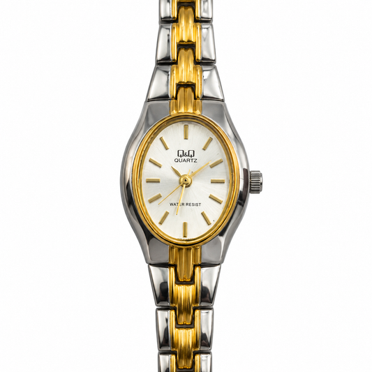 Orologio Q&Q ovale bicolore con quadrante chiaro e dettagli dorati