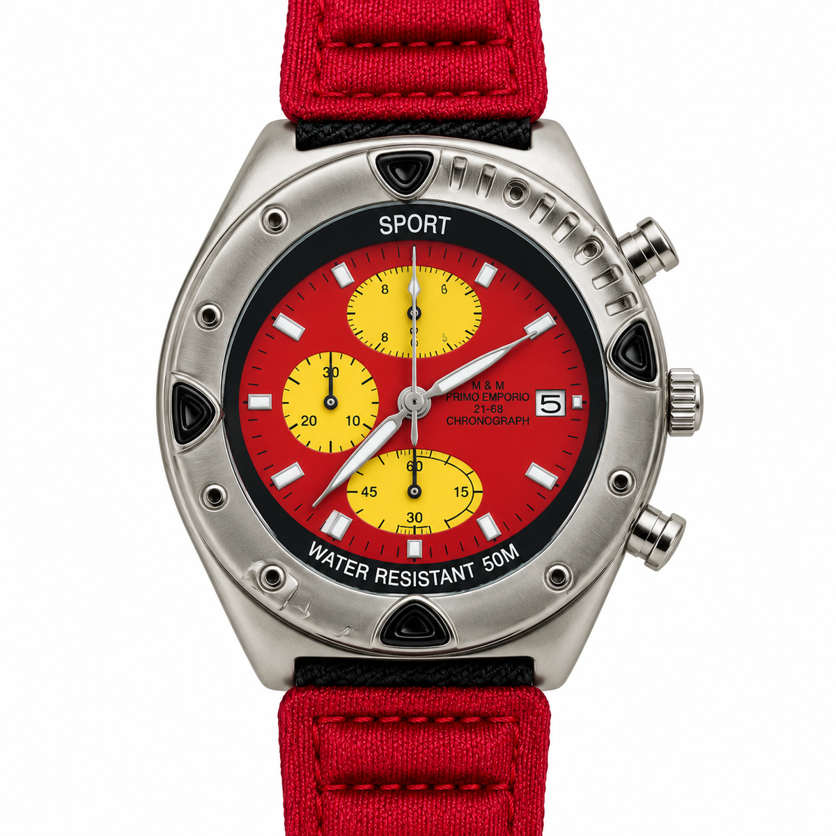 Cronografo M&M Primo Emporio 21-68 con quadrante rosso, tre contatori gialli, cassa color argento e cinturino rosso