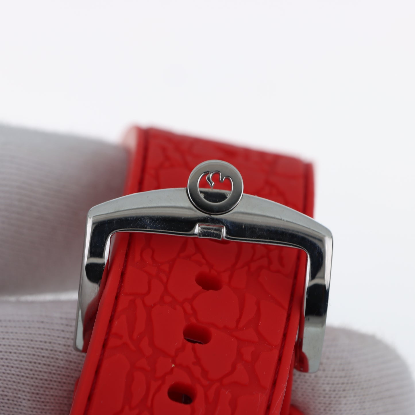 Armada Nueva – Orologio Sport Quadrante Bianco Bezel Rosso Scala 24H Water Resistant 50MT con Data