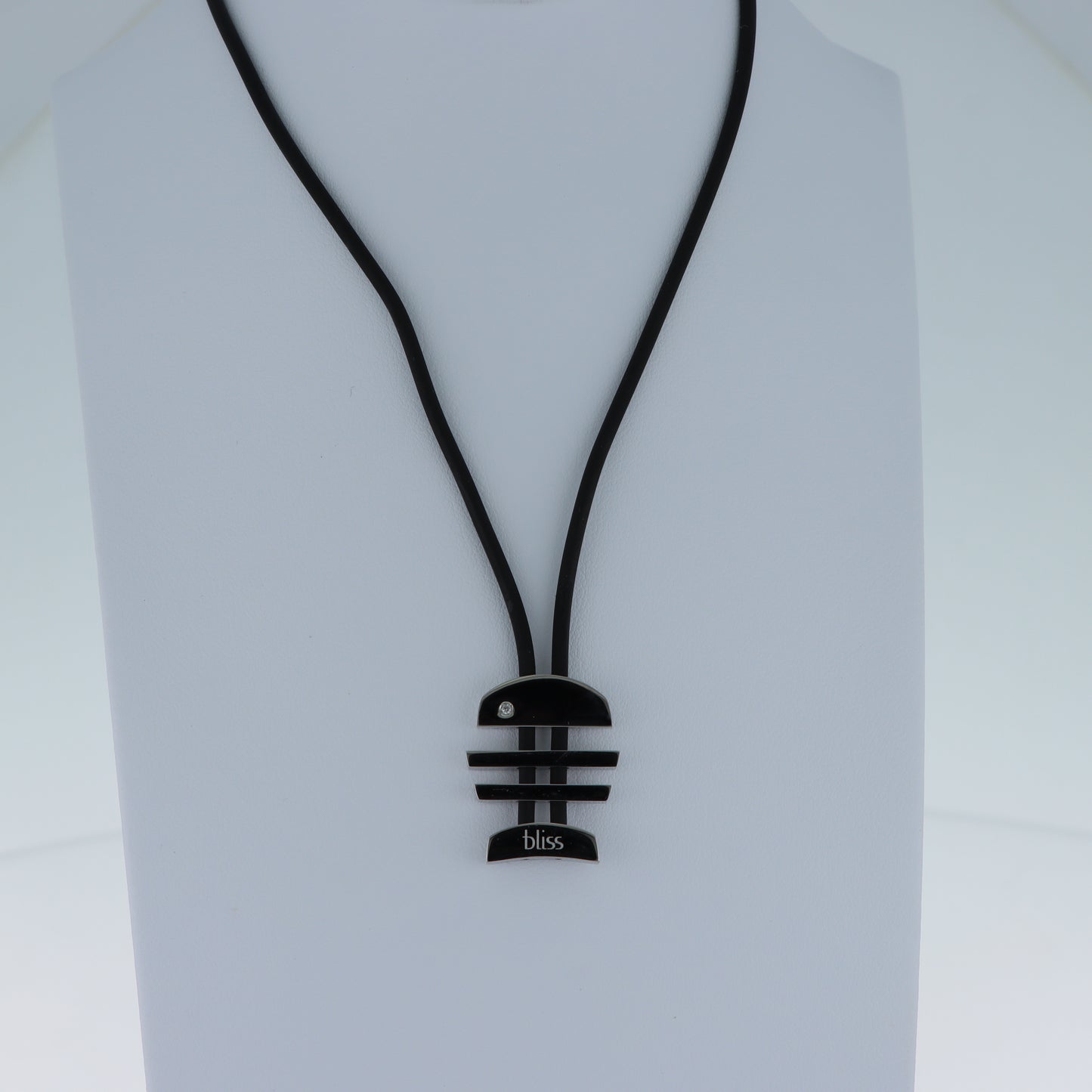 Bliss – Collana Pendente Acciaio Lucido con Cristallo e Cordino Nero