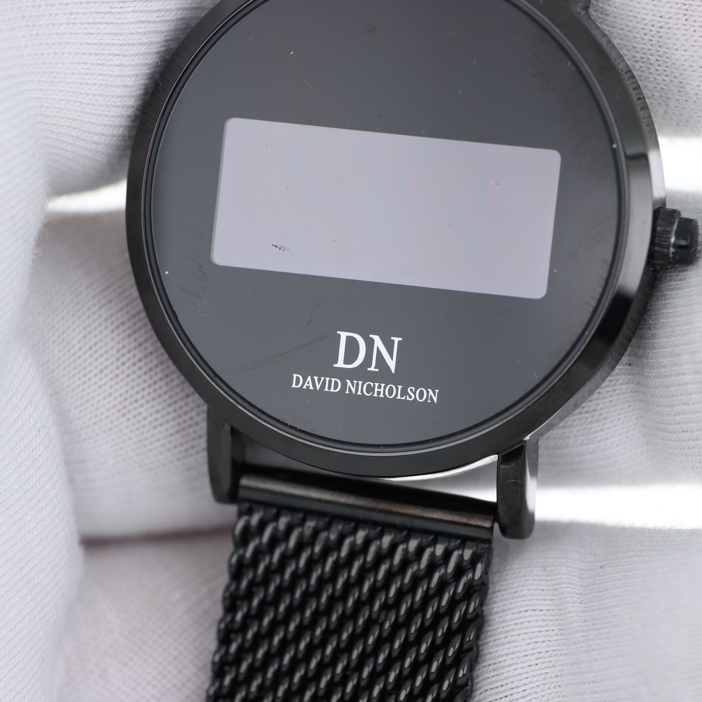 David Nicholson DN – Orologio Digitale Display LED Rosso Cassa e Bracciale Mesh Full Black