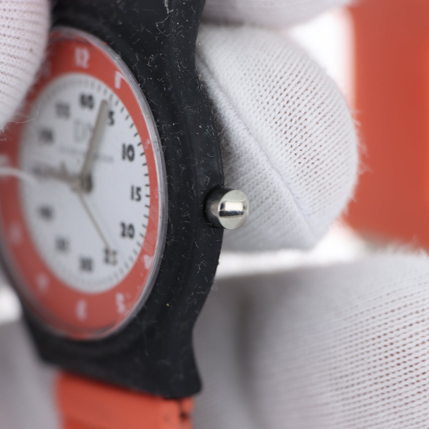 David Nicholson DN – Orologio Sportivo Quarzo Quadrante Bicolore Arancione e Bianco con Cinturino Silicone Arancione