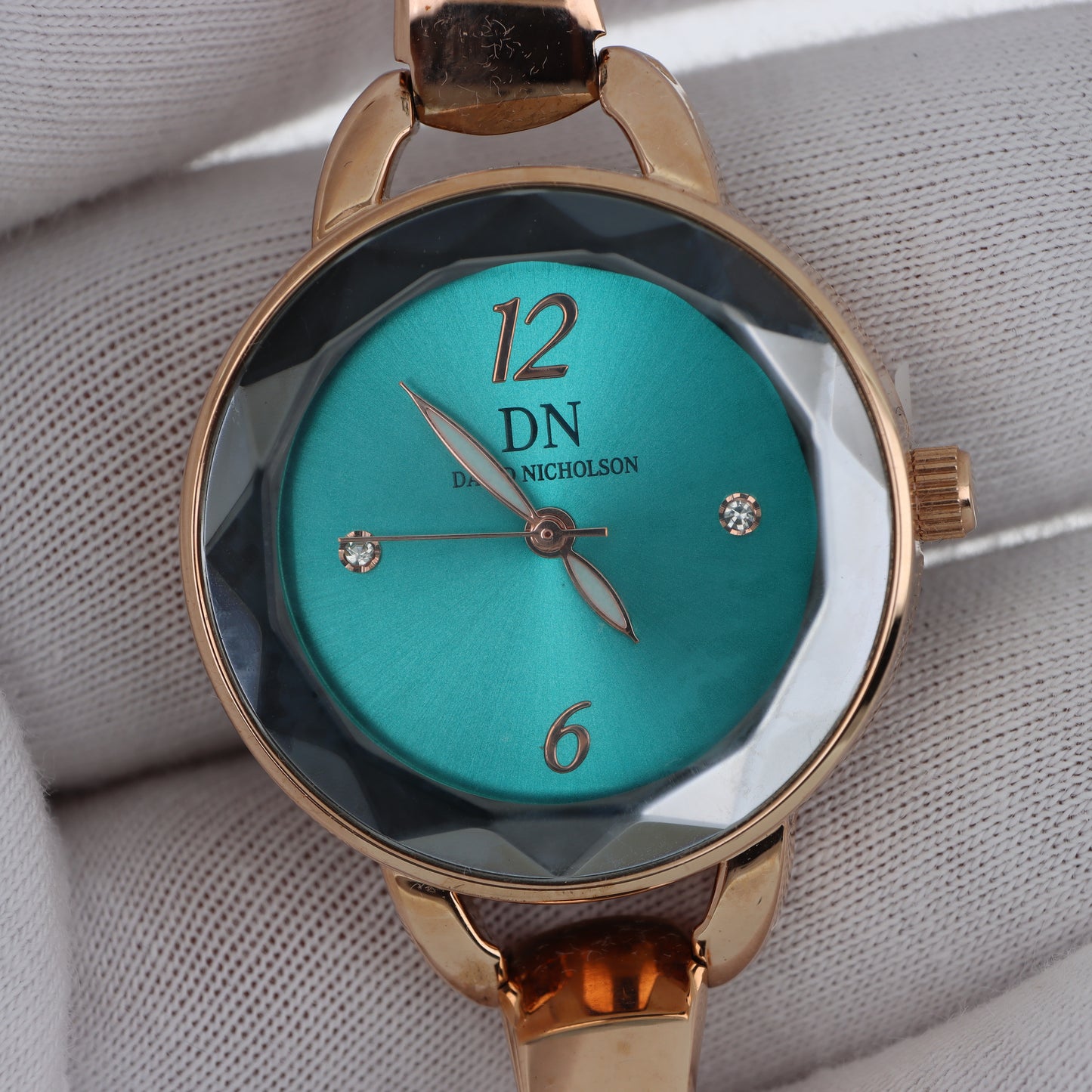 David Nicholson DN – Orologio Donna Quarzo Vetro Sfaccettato Fumé Quadrante Turchese e Bracciale Rigido Oro Rosa