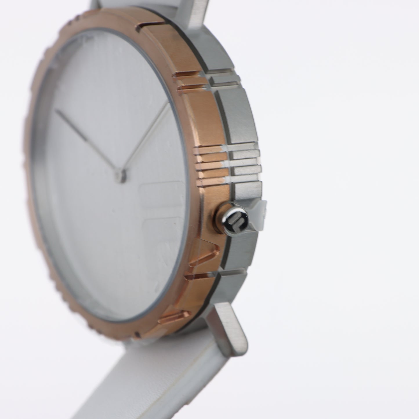 FILA Elegance Watch – Quadrante Bianco e Lunetta Rose Gold