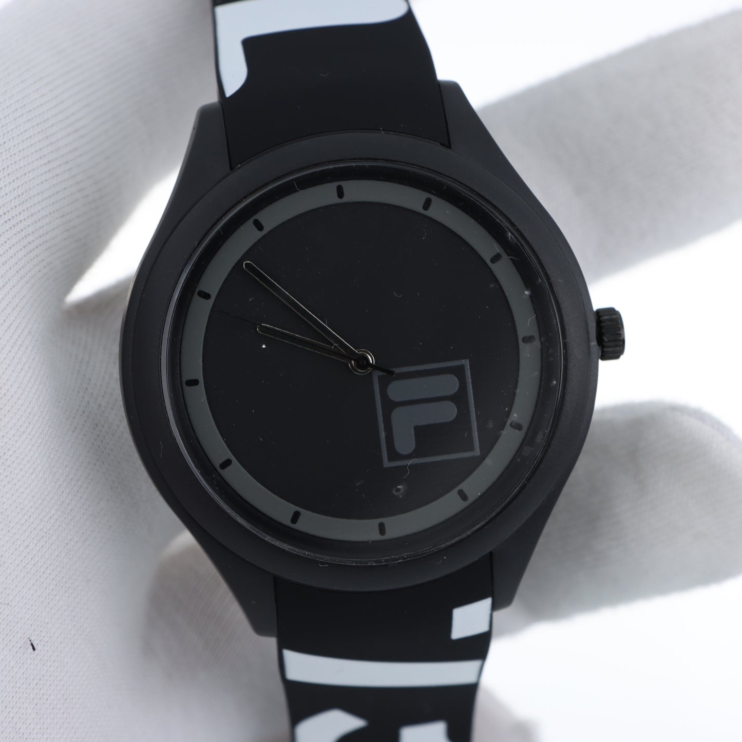 FILA Sport Watch – Cinturino Silicone Nero con Logo Bold