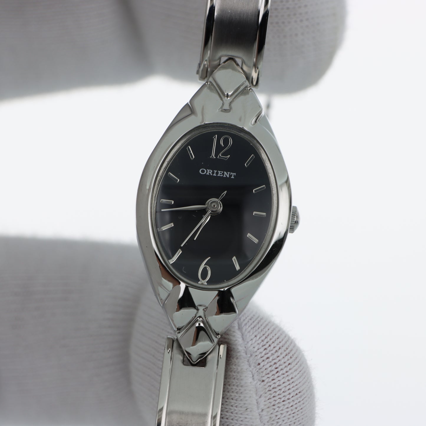 Orologio Orient Lady Marquise - Cassa a Mandorla con Bracciale Geometrico Silver e Quadrante Nero