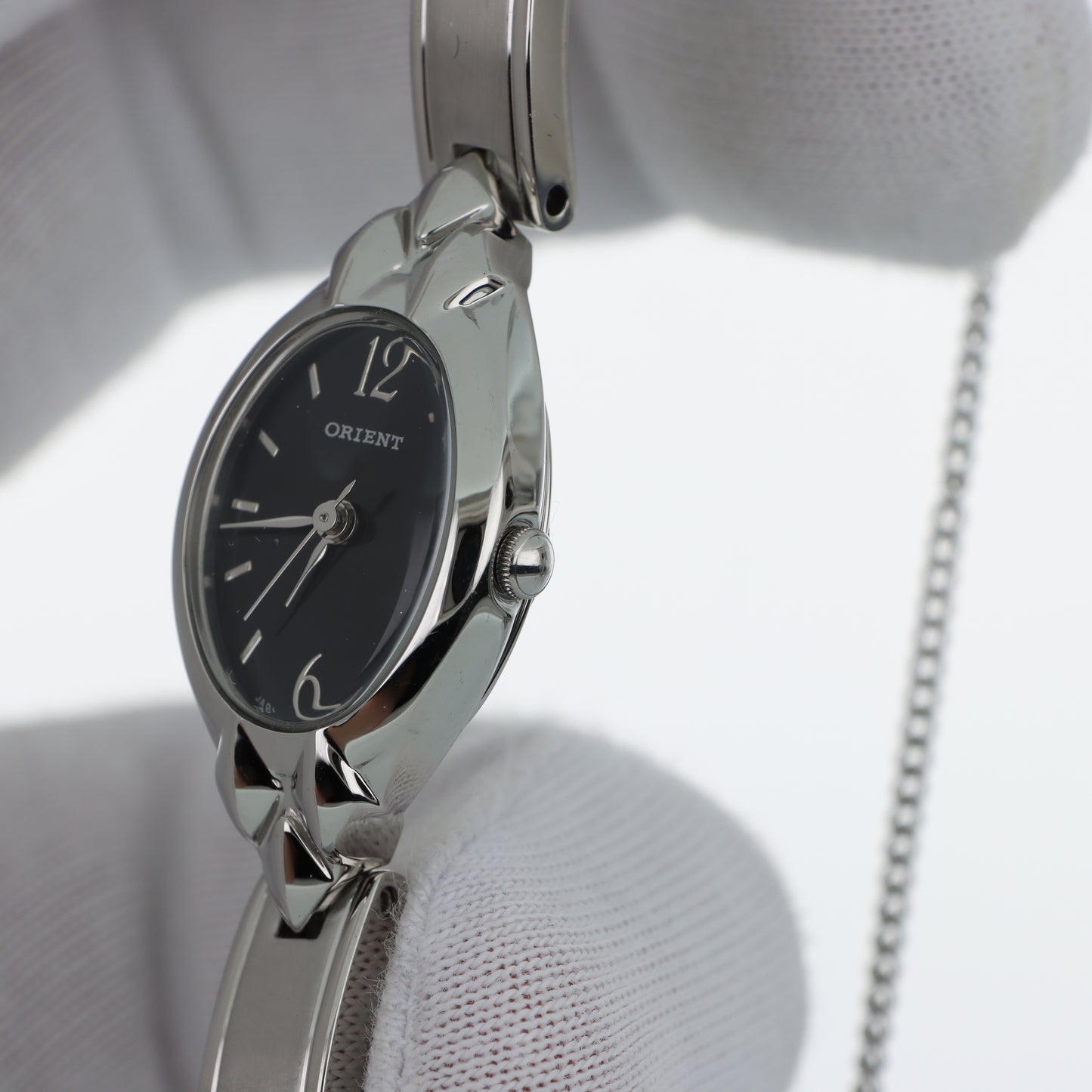 Orologio Orient Lady Marquise - Cassa a Mandorla con Bracciale Geometrico Silver e Quadrante Nero