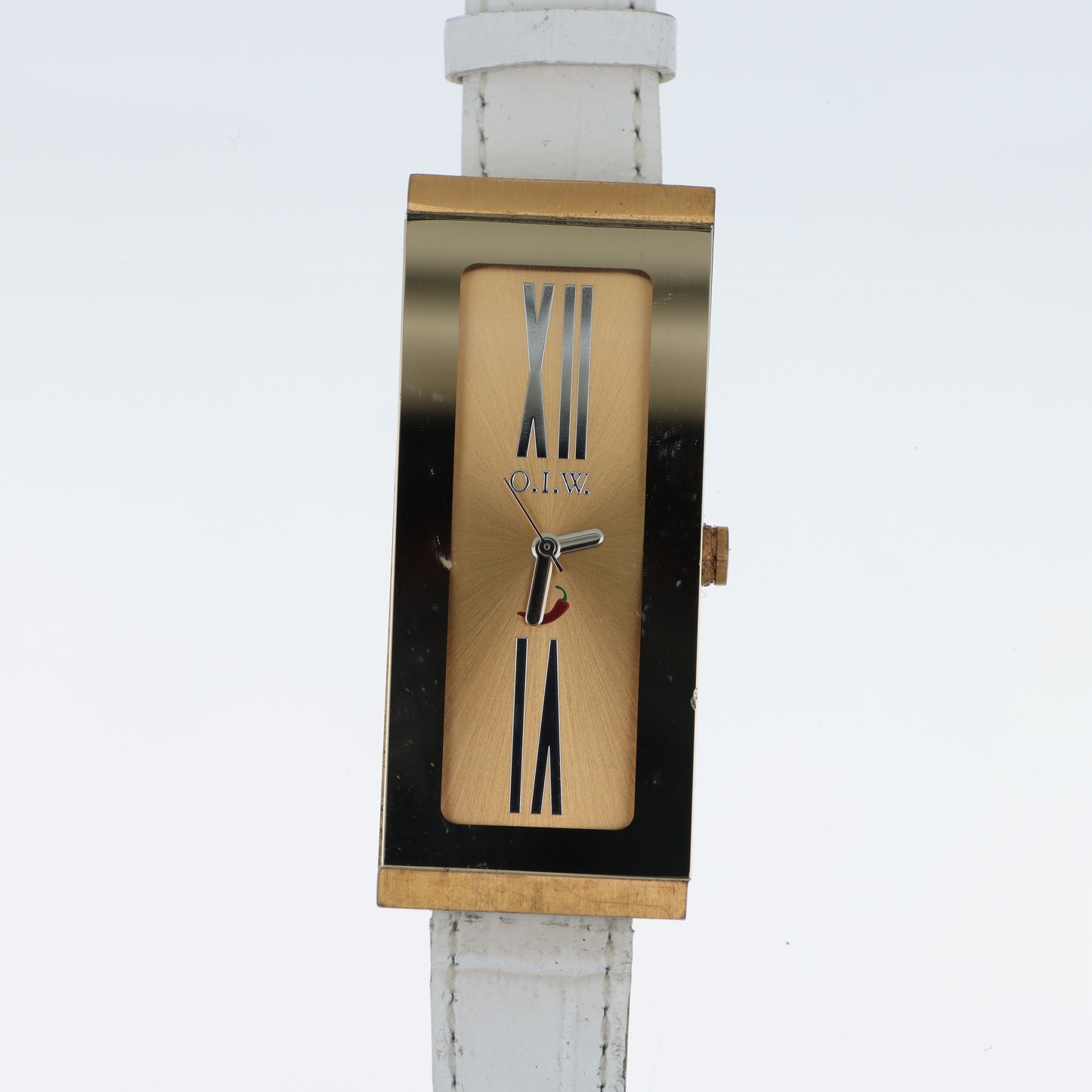 O.I.W. – Orologio Donna Cassa Tank Dorata Quadrante Champagne Cinturino Bianco