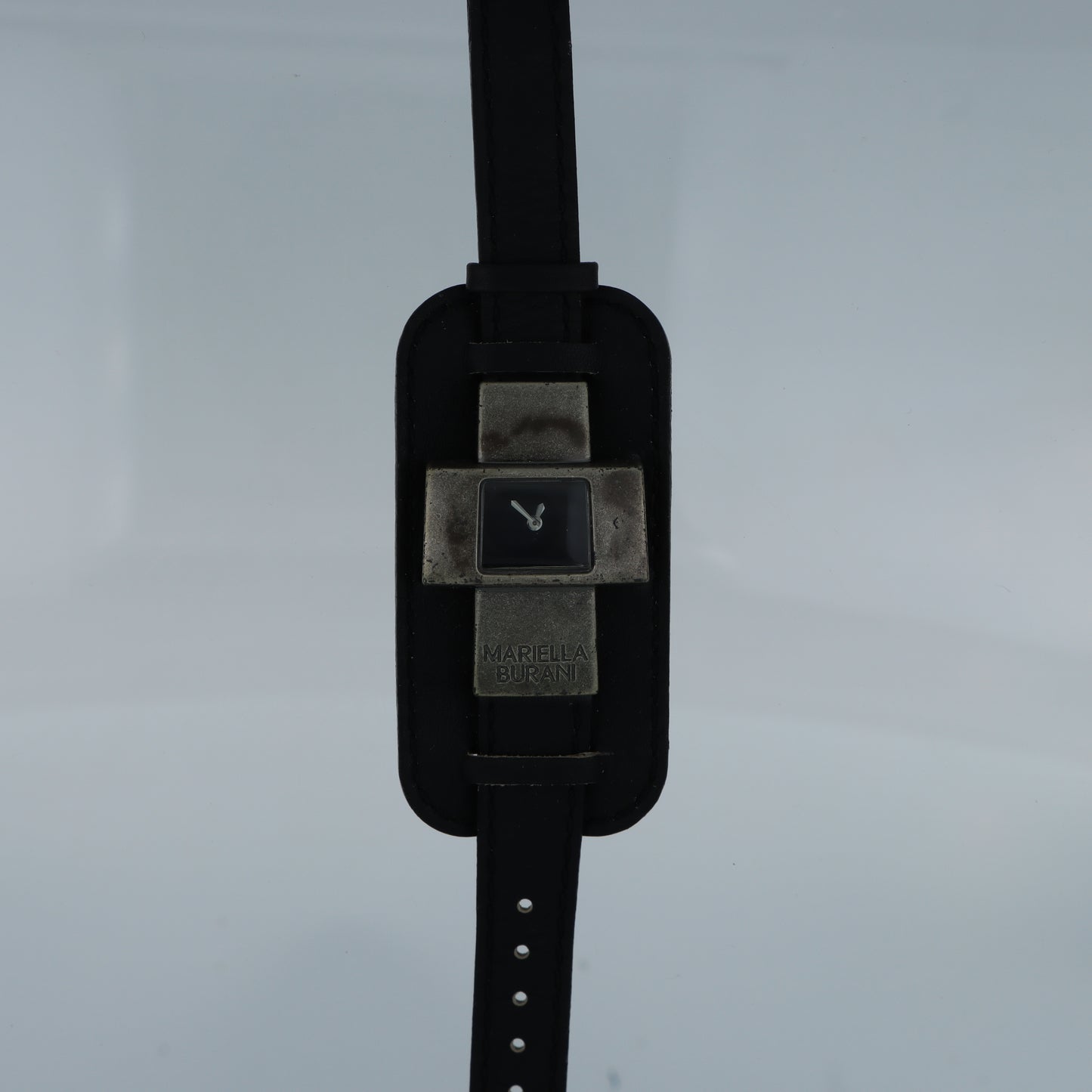 Mariella Burani – Orologio Donna Cassa a Croce Quadrante Nero Cuff in Pelle