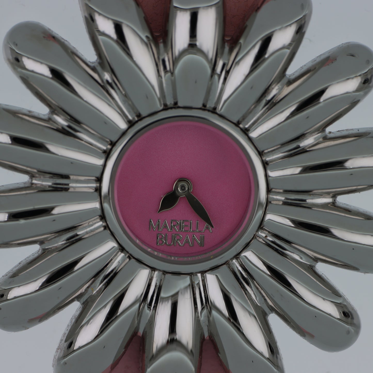 Mariella Burani – Orologio Donna Cassa a Fiore Margherita Acciaio Quadrante Rosa Cinturino Pelle Rosa