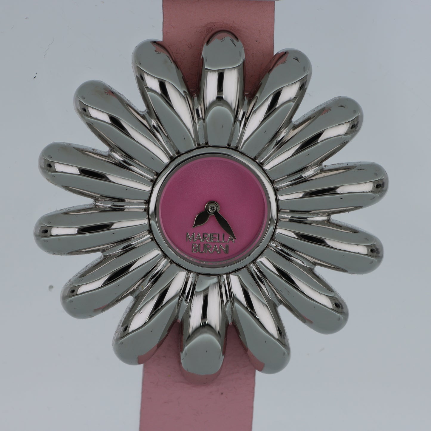 Mariella Burani – Orologio Donna Cassa a Fiore Margherita Acciaio Quadrante Rosa Cinturino Pelle Rosa