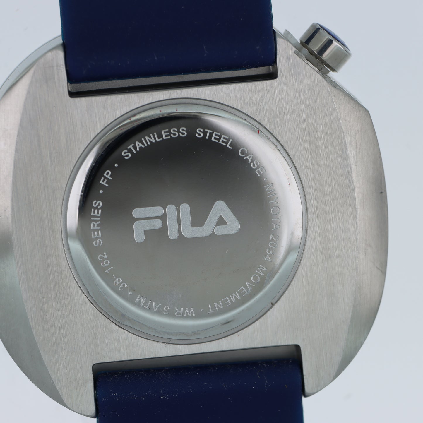 FILA Orologio Unisex – Maxi Logo F Quadrante Blu Navy Cassa Squadrata