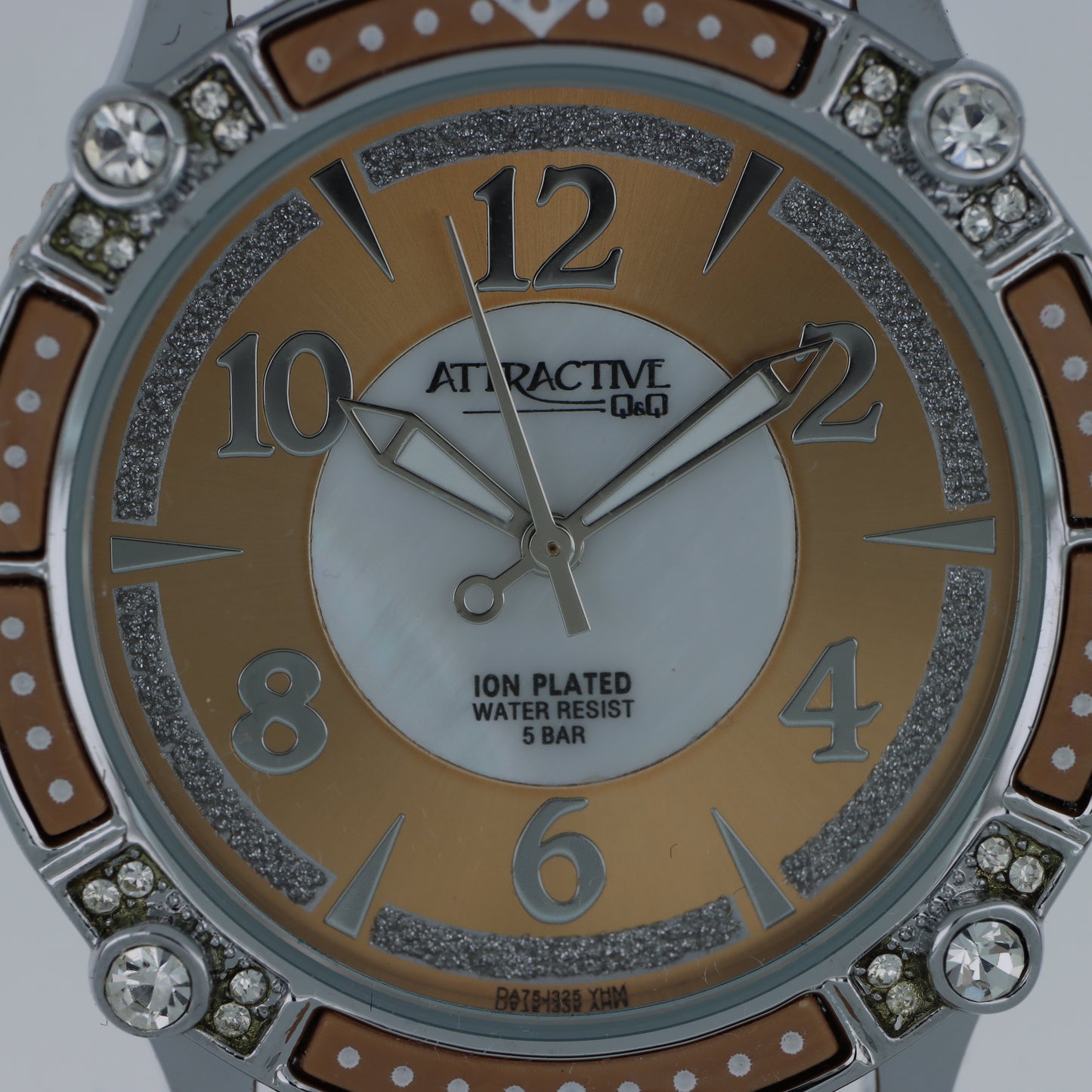 Q&Q Attractive Orologio Donna – Ion Plated Cristalli Quadrante Camel WR 5 Bar