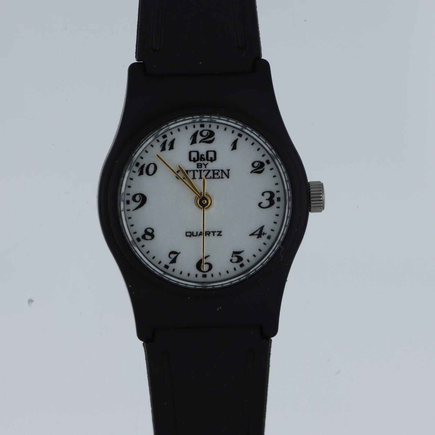 Q&Q by Citizen Orologio Unisex – Quarzo Quadrante Bianco Cassa e Cinturino Neri