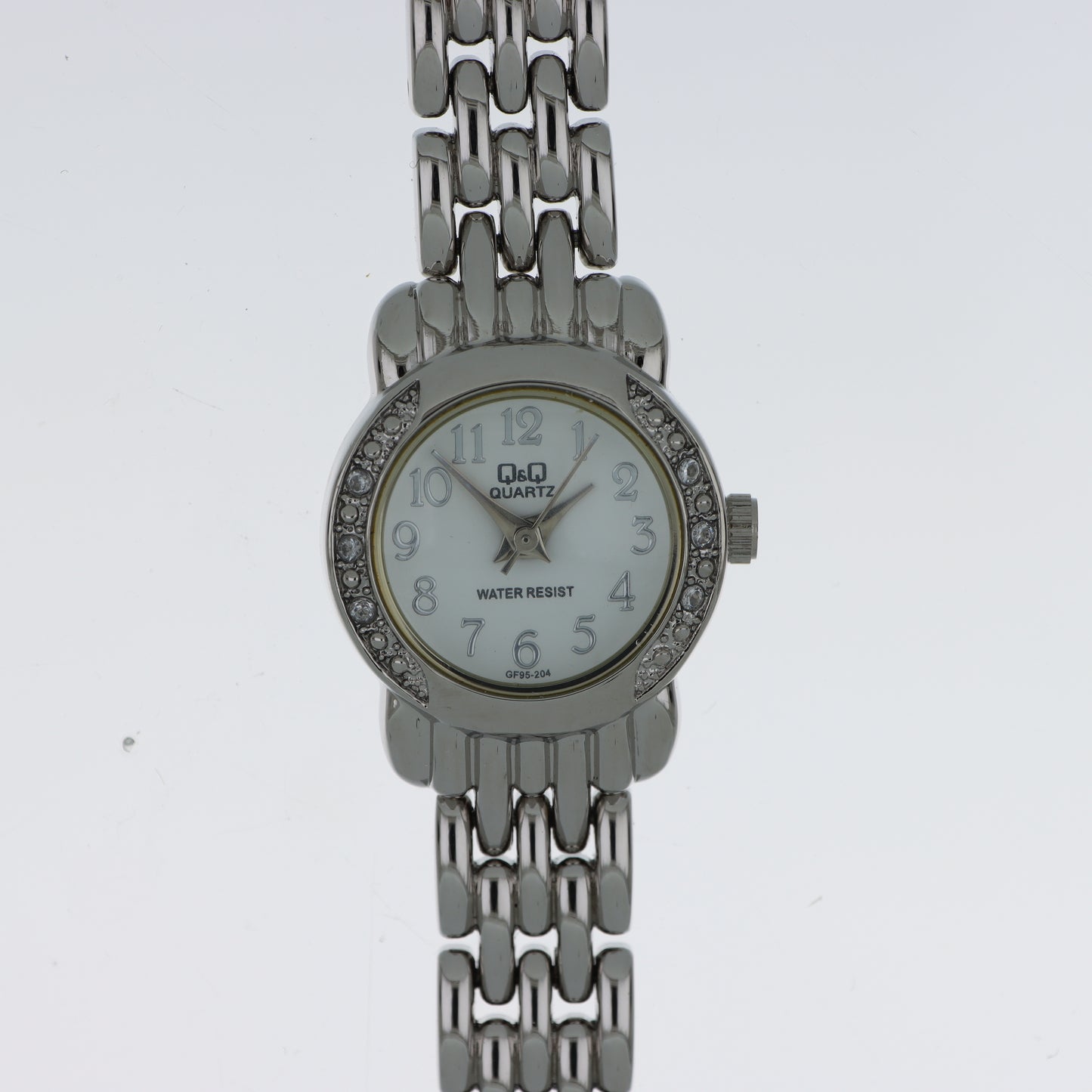 Q&Q Quartz Orologio Donna – Lunetta Cristalli Asimmetrici Quadrante Bianco Bracciale Acciaio WR