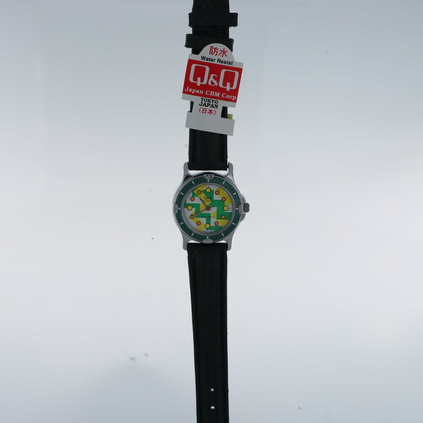 Q&Q Quartz Orologio Uomo – Diver Style Quadrante Grafico Verde Giallo Arancio Cinturino Pelle WR 30M