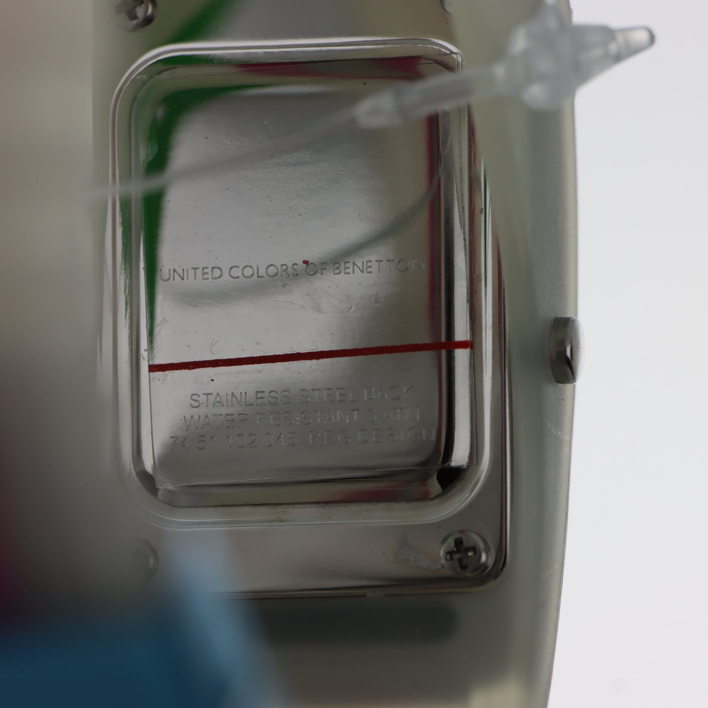 United Colors of Benetton Orologio Digitale – Cassa a Specchio Cinturino Righe Bianco Rosa e Grigio