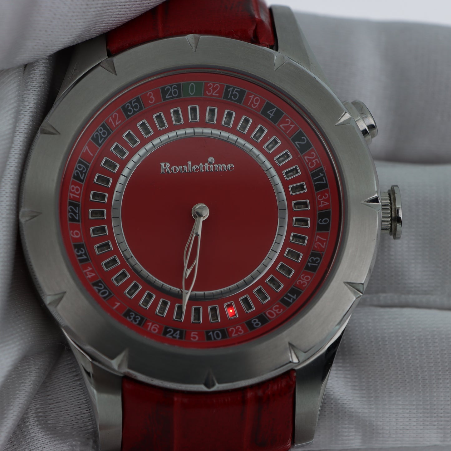 Roulettime – Orologio Roulette Rosso | Fondo di Magazzino