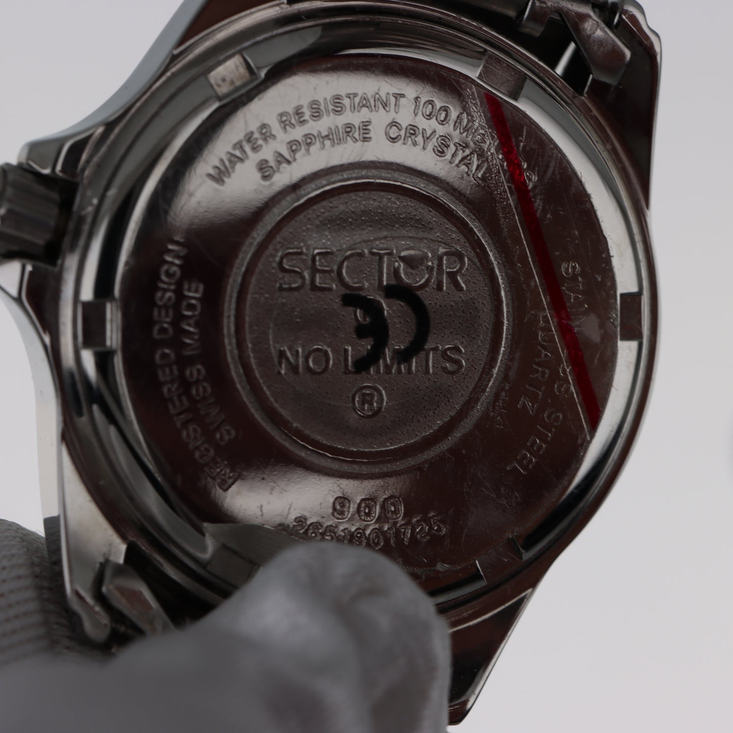 Orologio Sector 100 – Swiss Made Sapphire Crystal 100 Metri