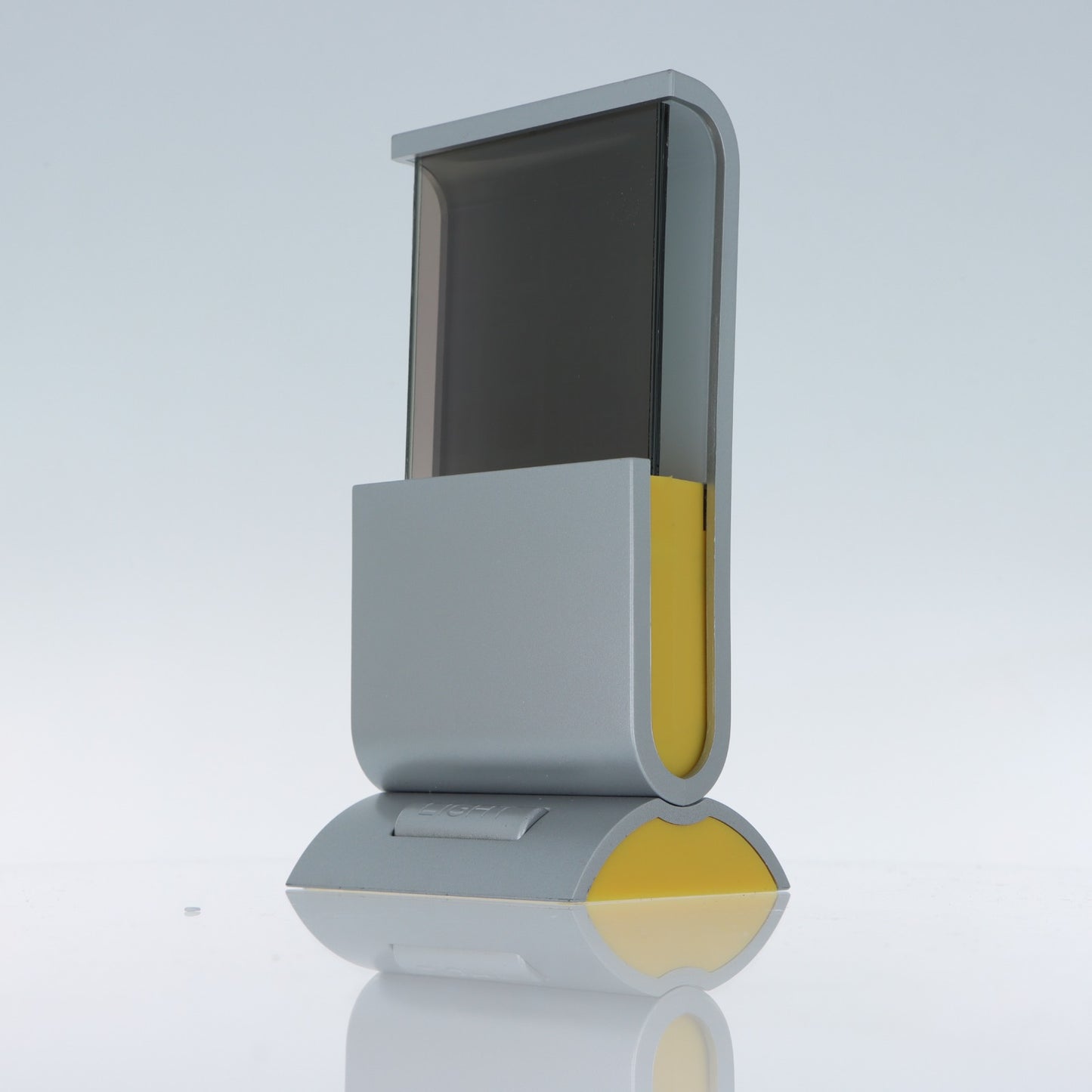 XTime Horloge de table numérique rétroéclairée – Design vertical en aluminium