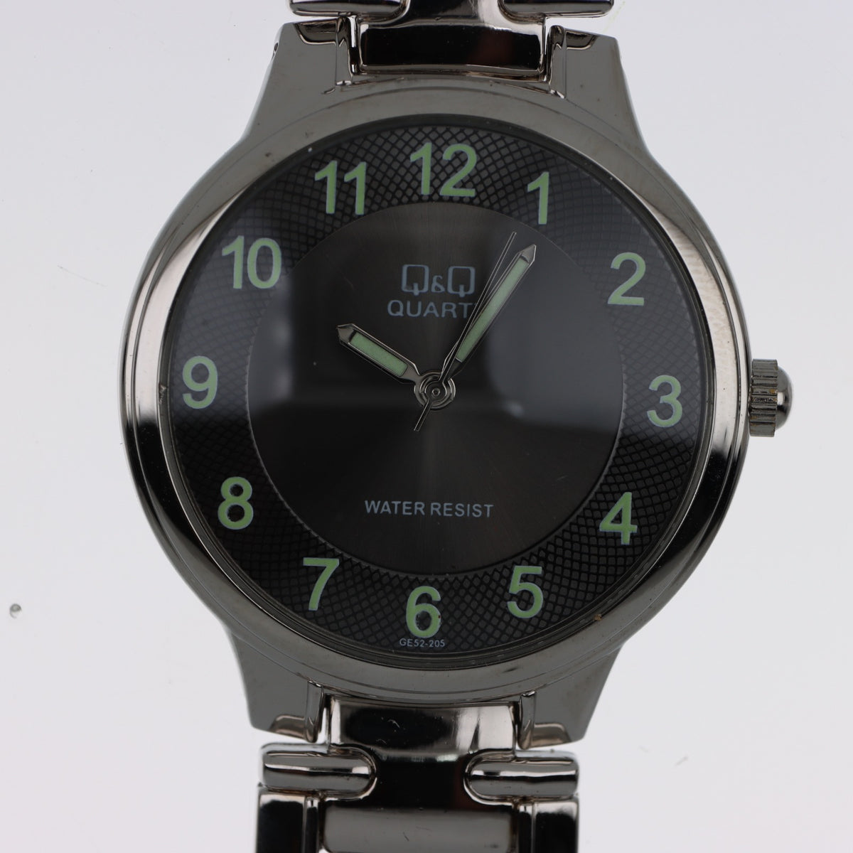 Q&Q Quartz GE52-205 – Orologio Acciaio Silver Quadrante Nero Guilloché Luminescente