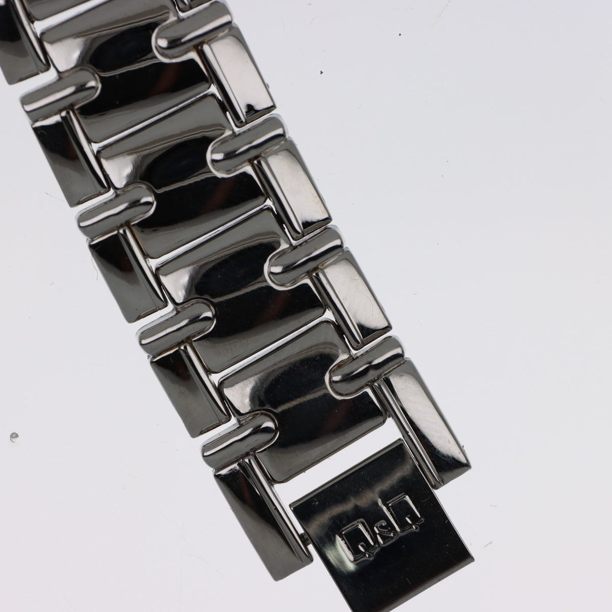 Q&Q Quartz GE52-205 – Orologio Acciaio Silver Quadrante Nero Guilloché Luminescente