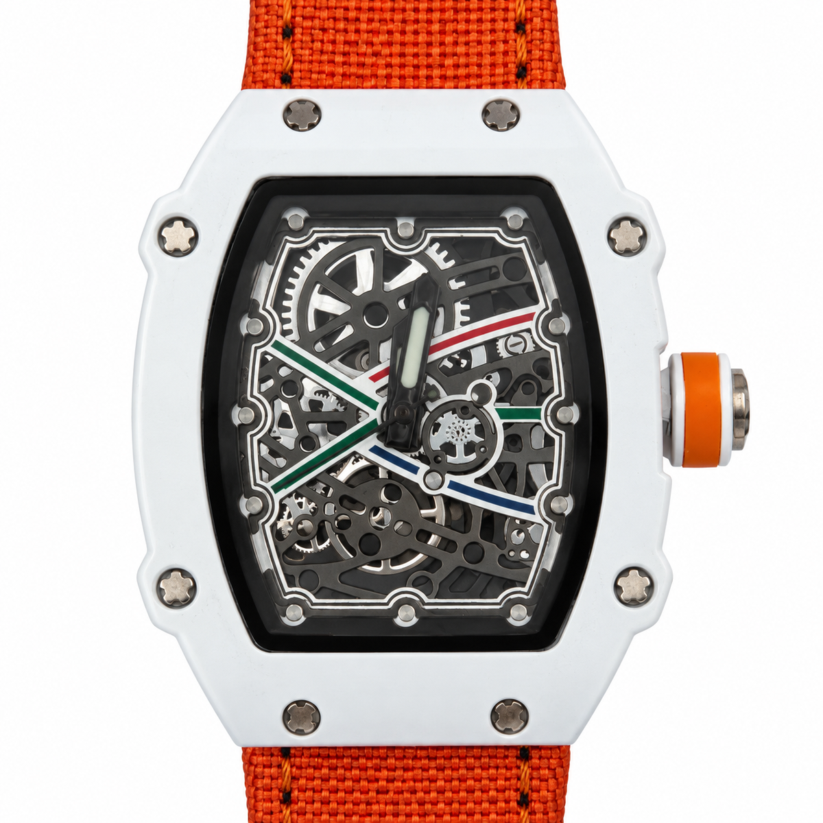 Orologio con cassa bianca tonneau, quadrante scuro dall’estetica scheletrata e cinturino arancione