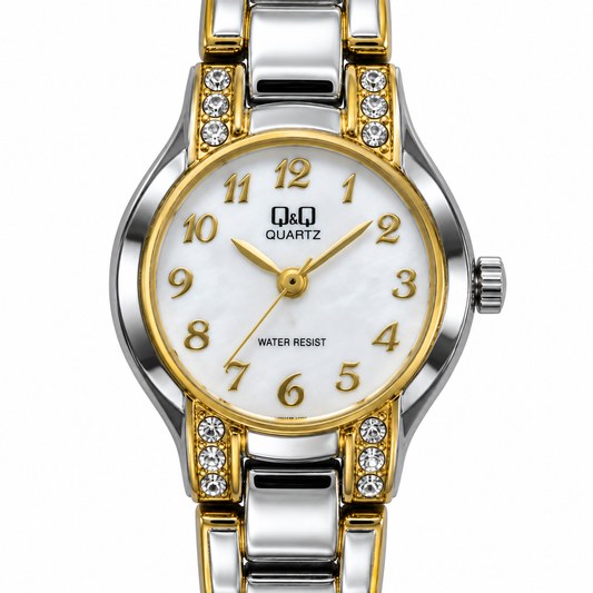 Orologio Q&Q bicolore argento e oro con quadrante chiaro e dettagli brillanti ai lati della cassa